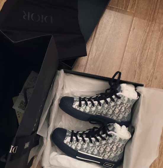 PK God Batch Dior B23 HT Oblique Transparency HIGH T00962H565 White Blue review Jakub Przybyla