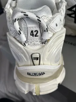 PK God Batch Balenciaga Runner Graffiti White 677402 W3RBQ 9010 review anonymous  01