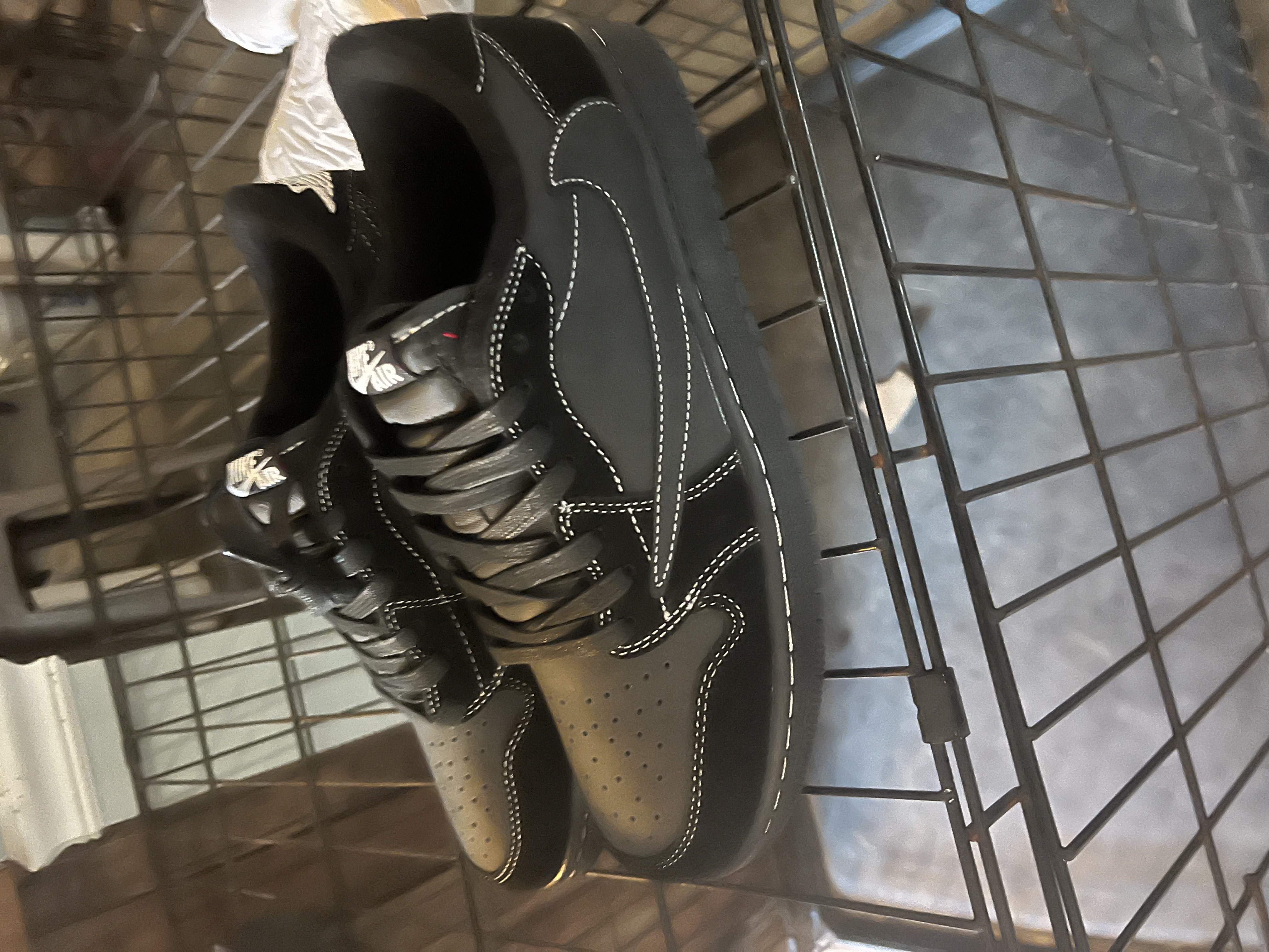 【Flash Sale】Air Jordan 1 Retro Low OG SP Travis Scott Black Phantom DM7866-001 review Adam 05