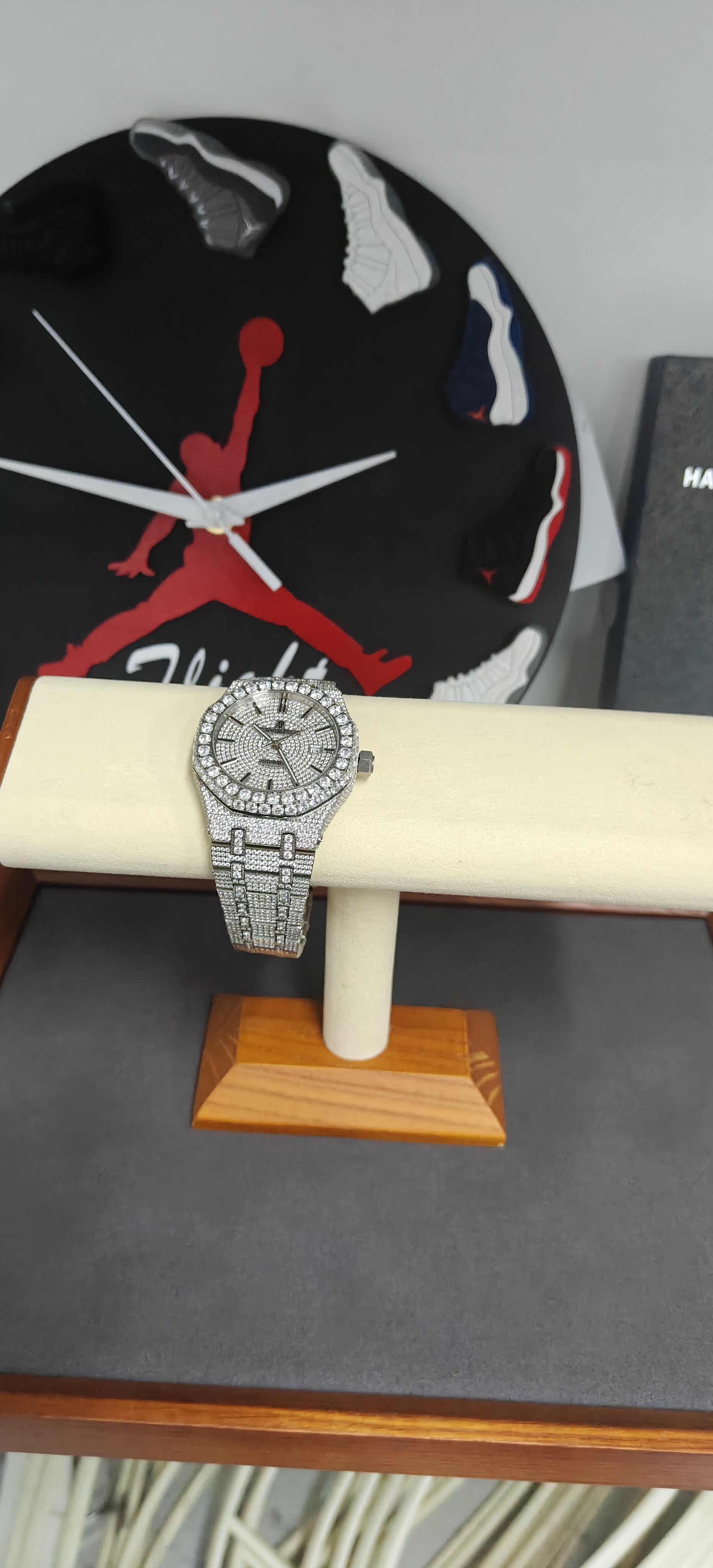 Audemars Piguet VVS Moissanite Watch 41mm review Angel Garcia 00