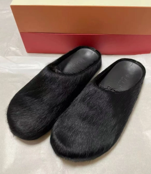 Marni Long hair Calfskin Fussbett Sabot Black SBMR000600P412200N99 review 