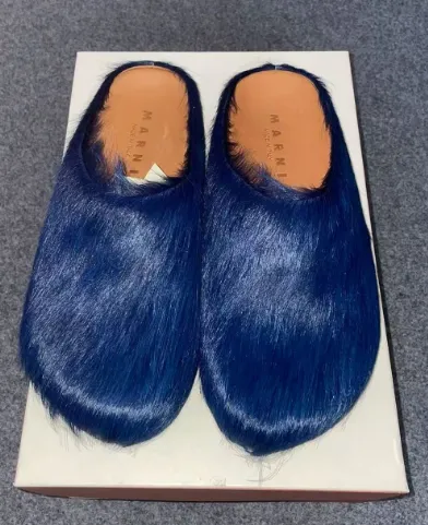 Marni Long hair Calfskin Fussbett Sabot Navy SBMR000600P412200B84 review Korvier Curry