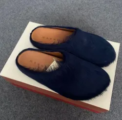 Marni Long hair Calfskin Fussbett Sabot Navy SBMR000600P412200B84 review Badi