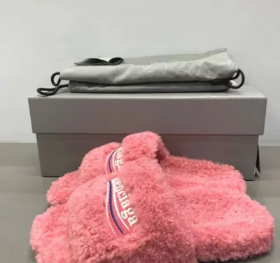 Balenciaga Furry Slide Pink review Ludvigne Tardieu Victor