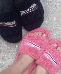 Balenciaga Furry Slide Pink review Musab Odeh