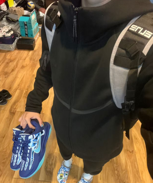 Nike Sportswear Tech Fleece Full-Zip Hoodie & Joggers Set Black/Black review Jamier Snowden