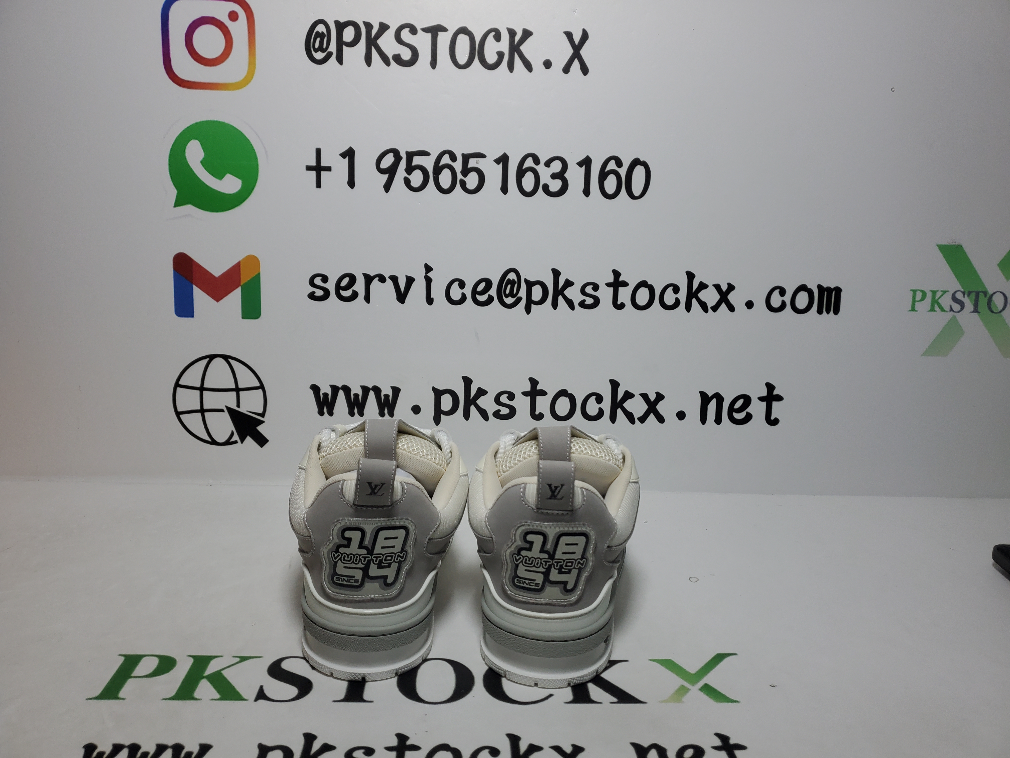 PK God Batch LOUIS VUITTON Leather lace up Fashionable Board Shoes White Gray 1ACQP4 review Boris Krsic 00