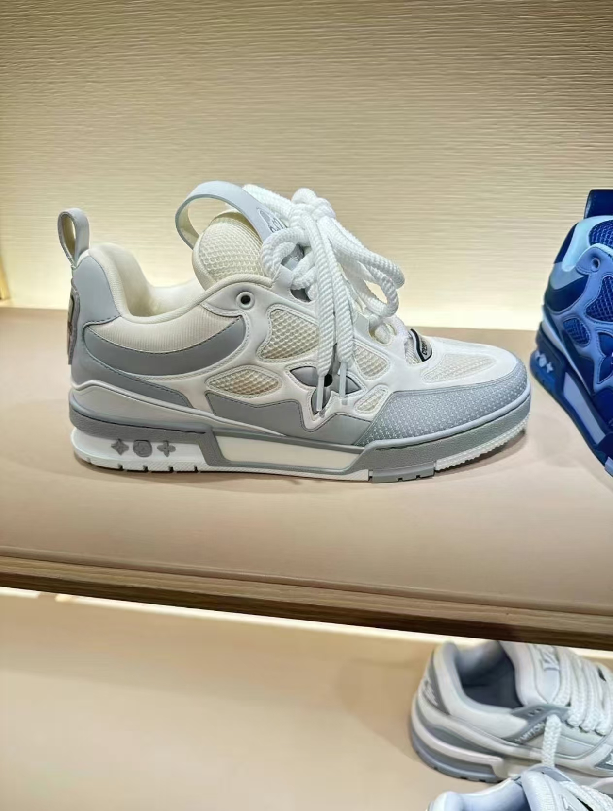 PK God Batch LOUIS VUITTON Leather lace up Fashionable Board Shoes White Gray 1ACQP4 review C***