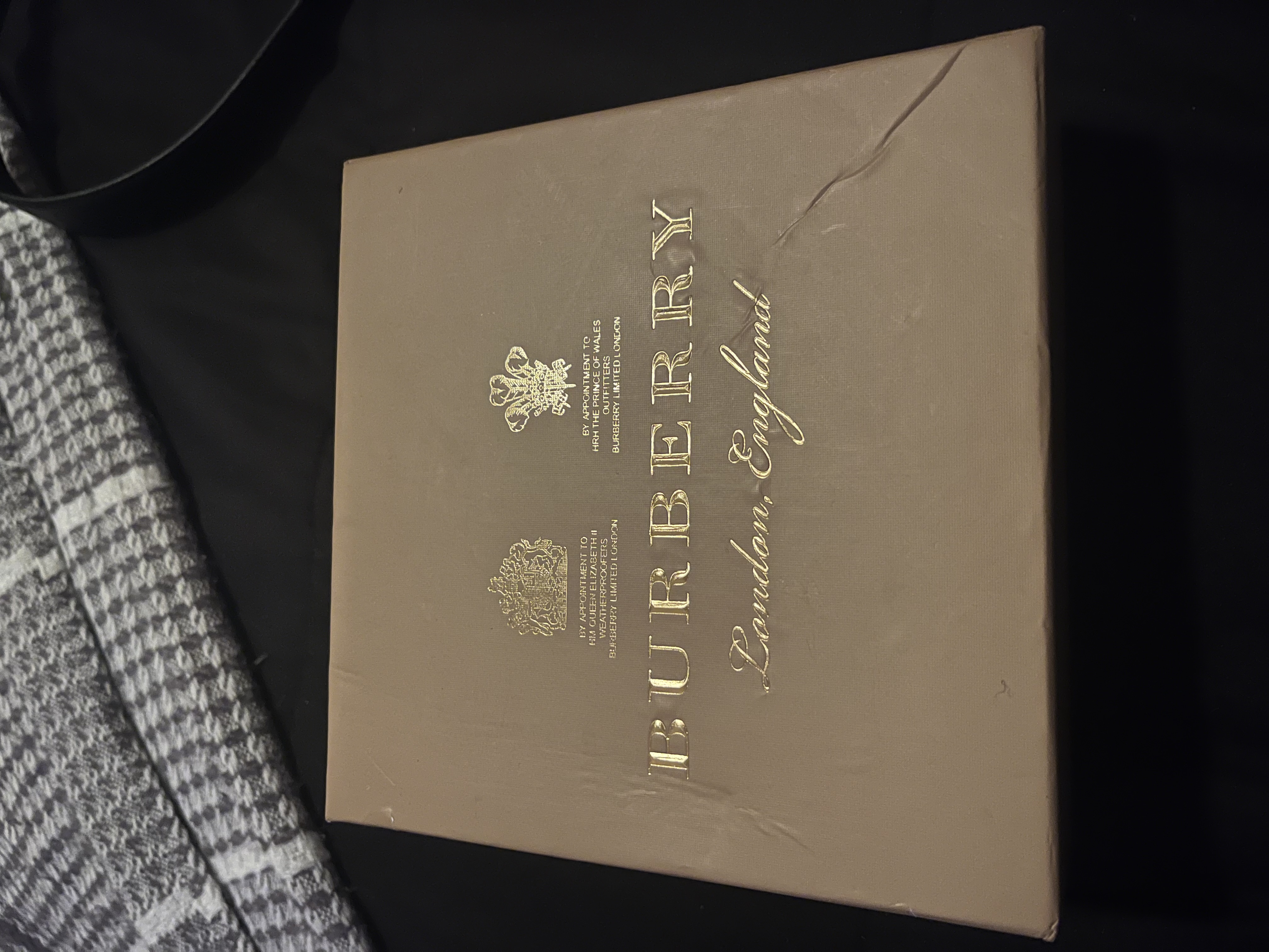 Burberry Thin Reversible Check TB Belt Gold review Jefe 01