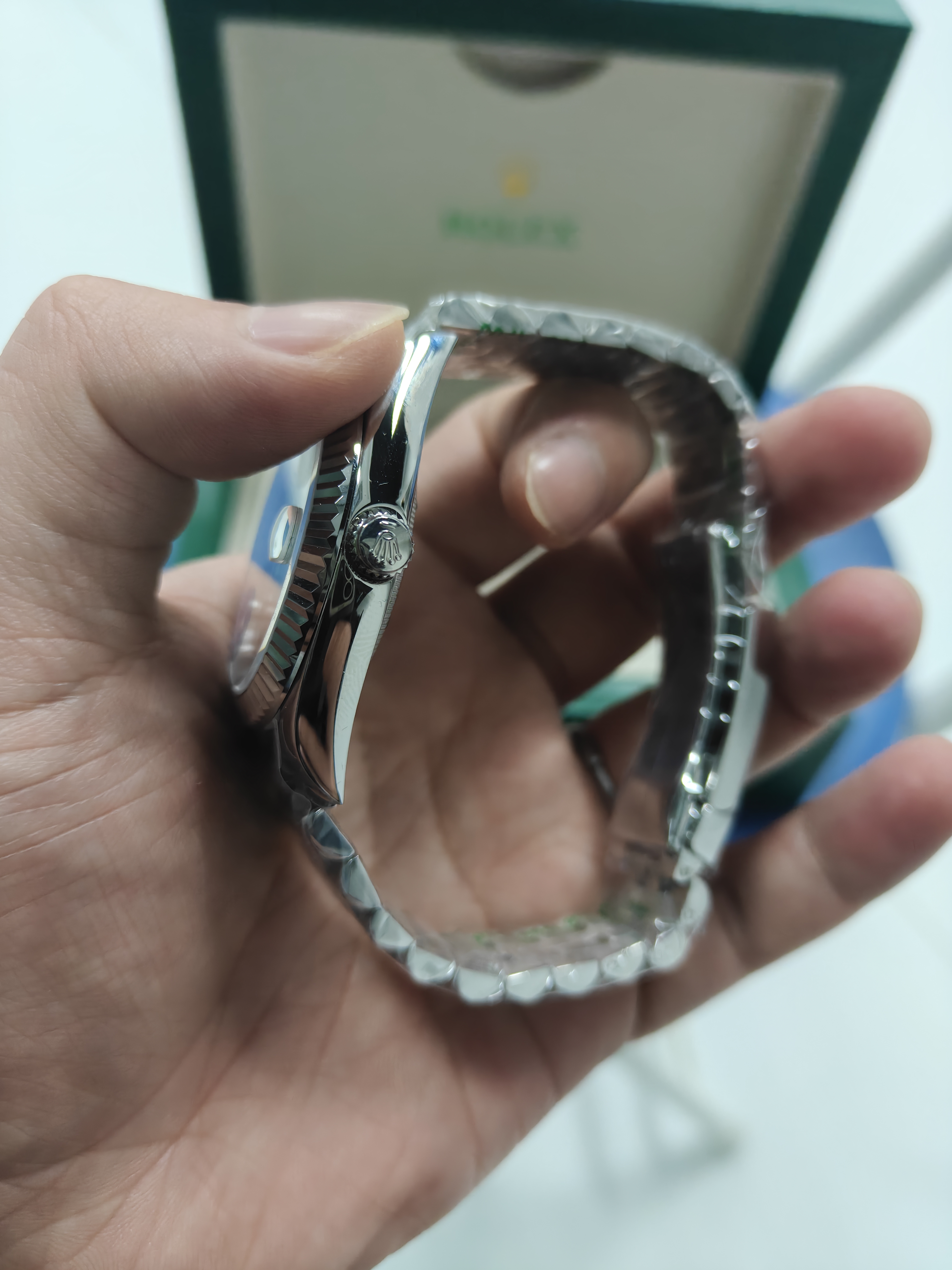 PKStockX Rolex Datejust 41 Oyster-41 mm-Oystersteel and White Gold Reference 126334 m126334-0027 review Dylan Smotek 03