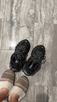 Balenciaga Track Black 555032 W1GB7 1000 (LED) review 6