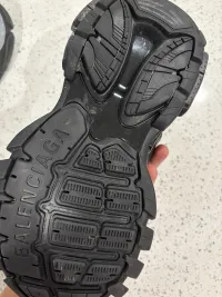 Balenciaga Track Black 555032 W1GB7 1000 (LED) review 4
