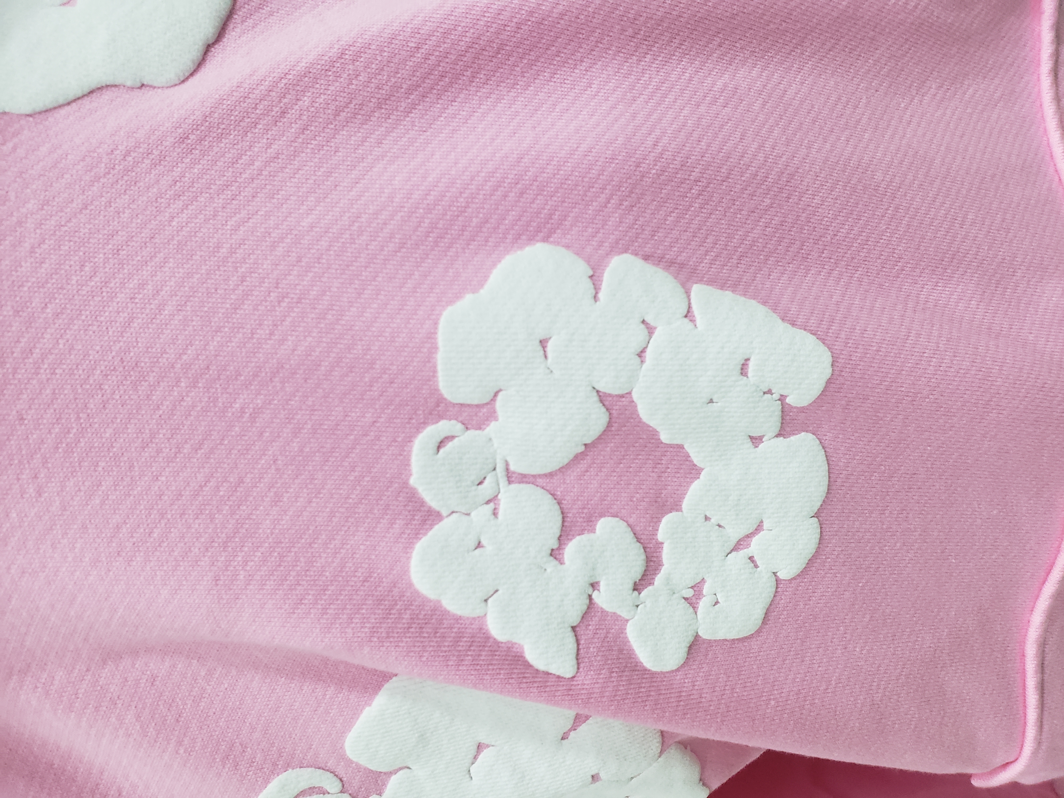 Denim Tears The Cotton Wreath Sweatshirt Pink review Linda Rodriguez 01