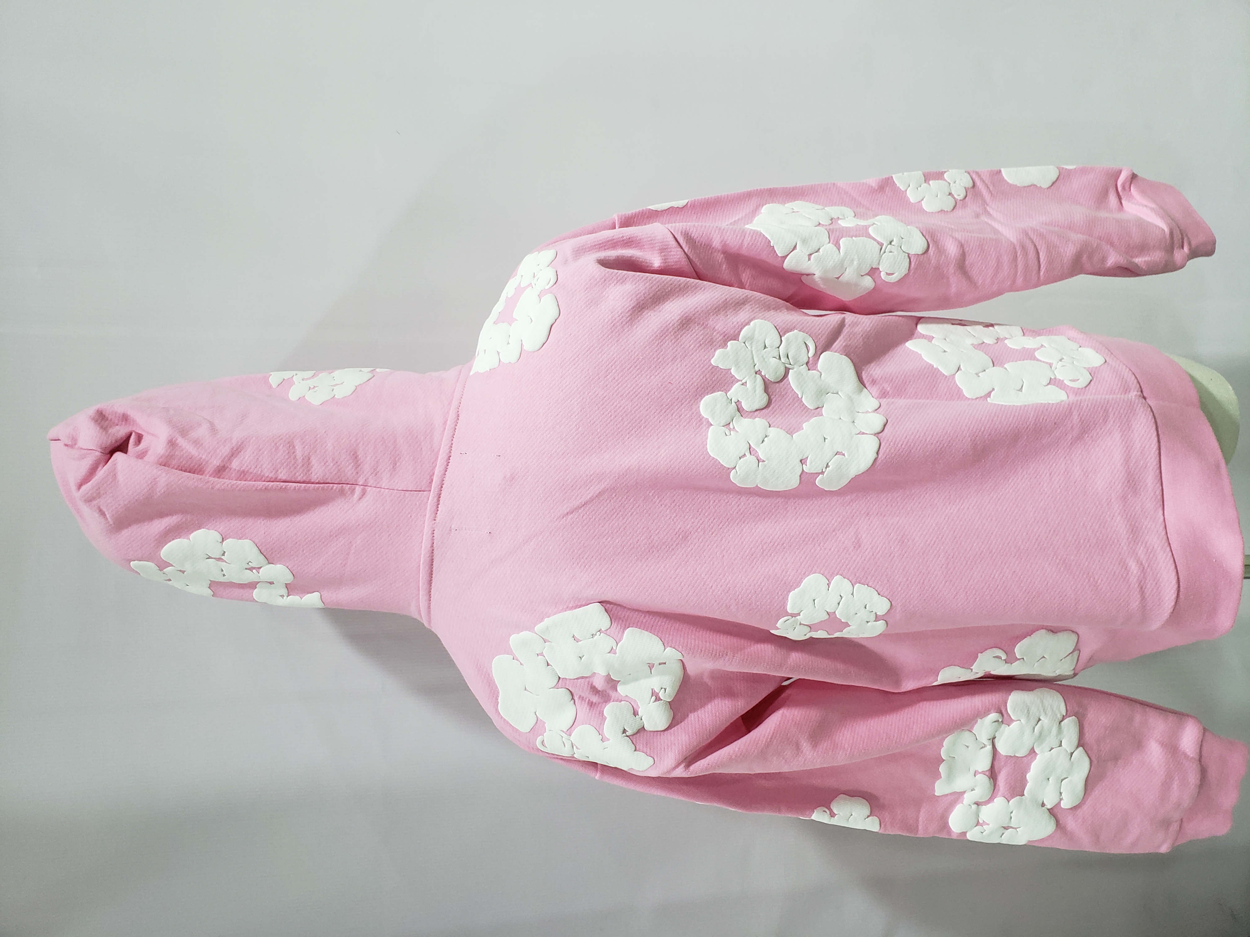 Denim Tears The Cotton Wreath Sweatshirt Pink review Linda Rodriguez 02