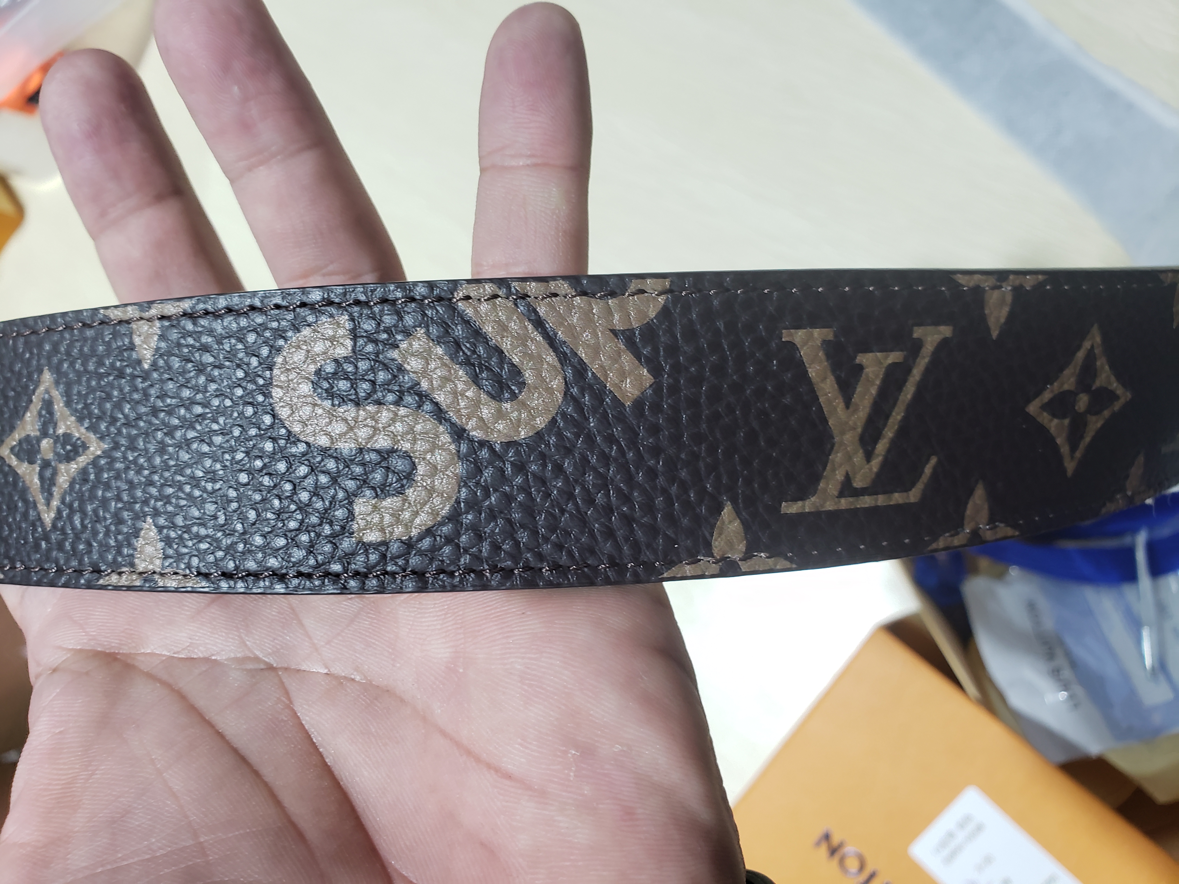 LOUIS VUITTON x Supreme LV x Supreme Brown Monogram LV Initials Belt review 1