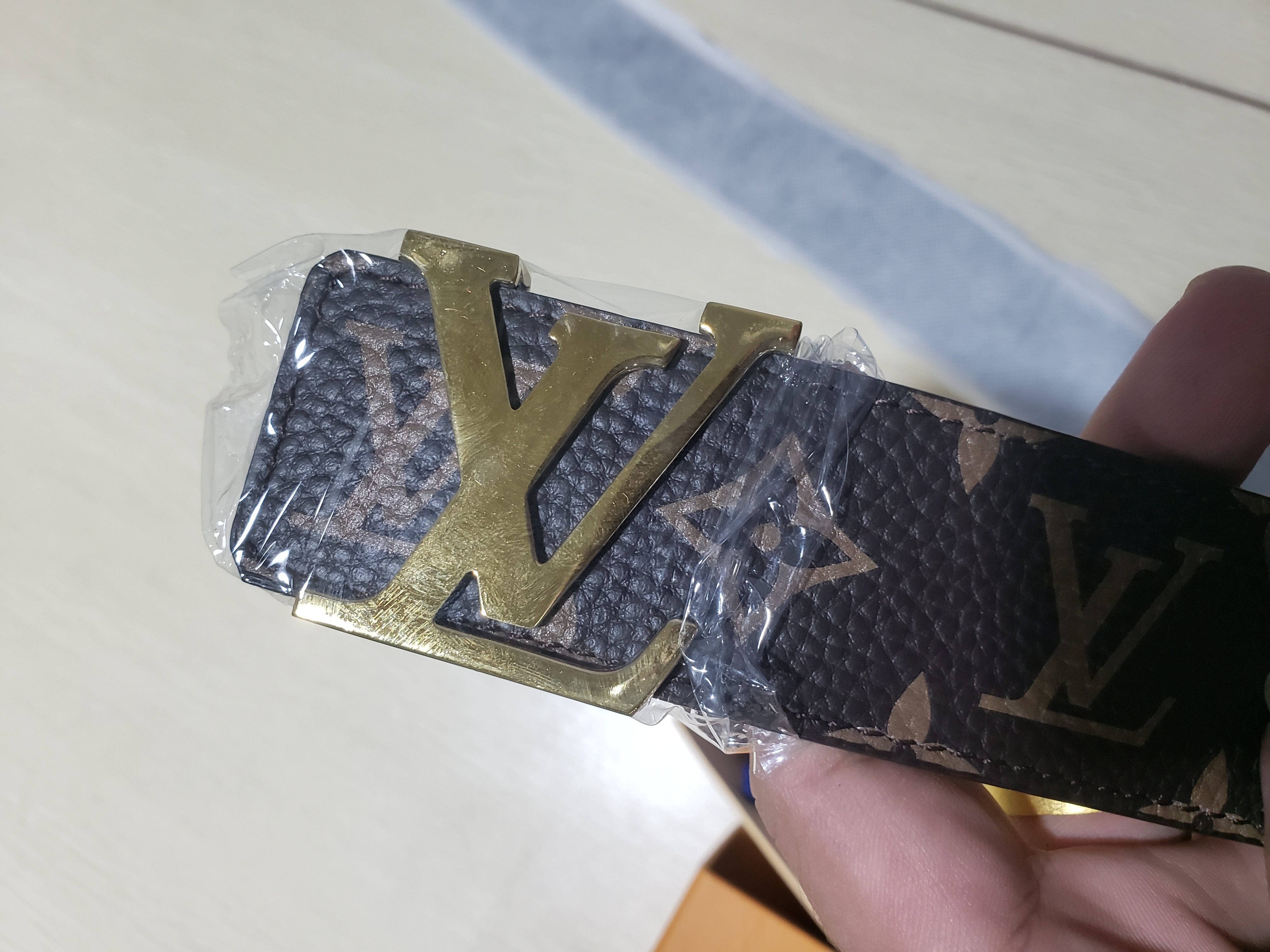 LOUIS VUITTON x Supreme LV x Supreme Brown Monogram LV Initials Belt review 0