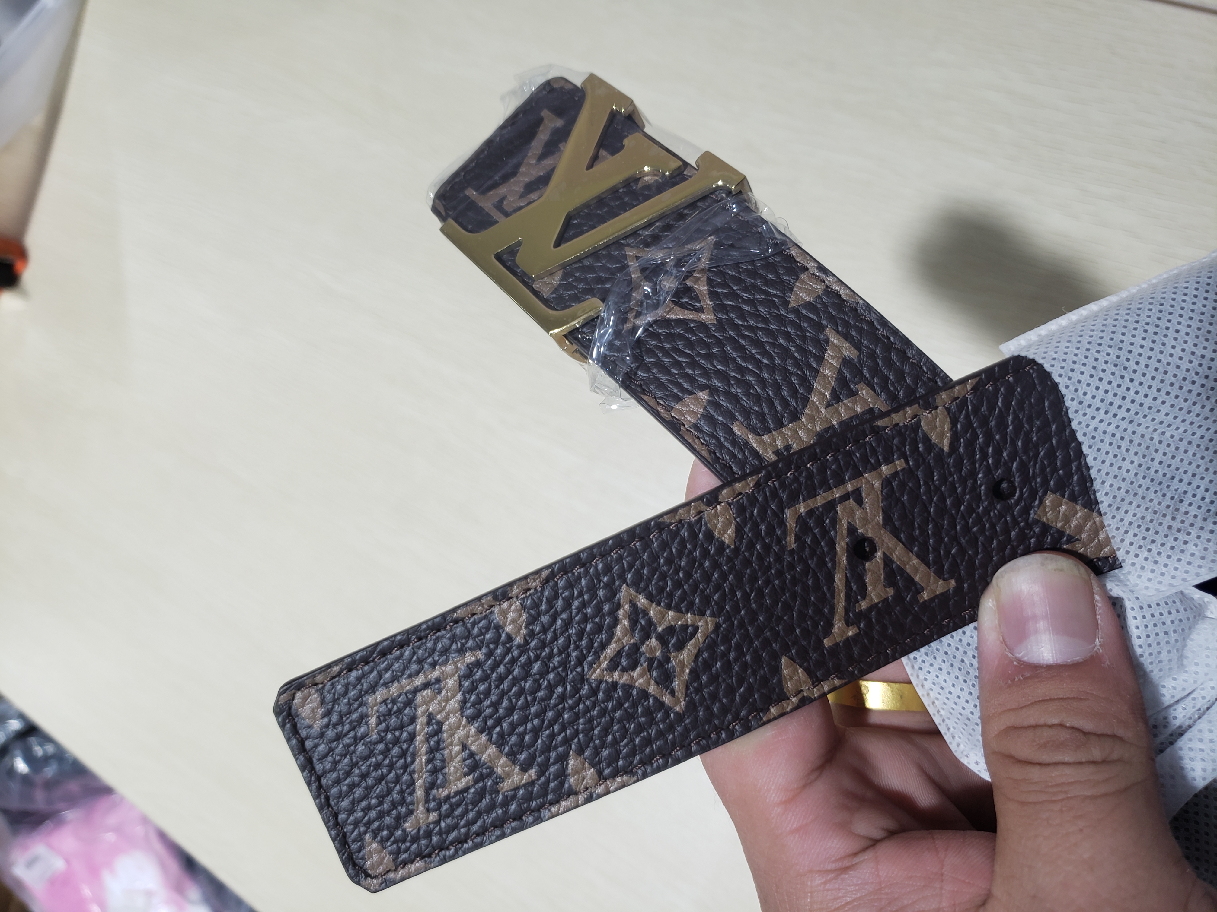 LOUIS VUITTON x Supreme LV x Supreme Brown Monogram LV Initials Belt review 2