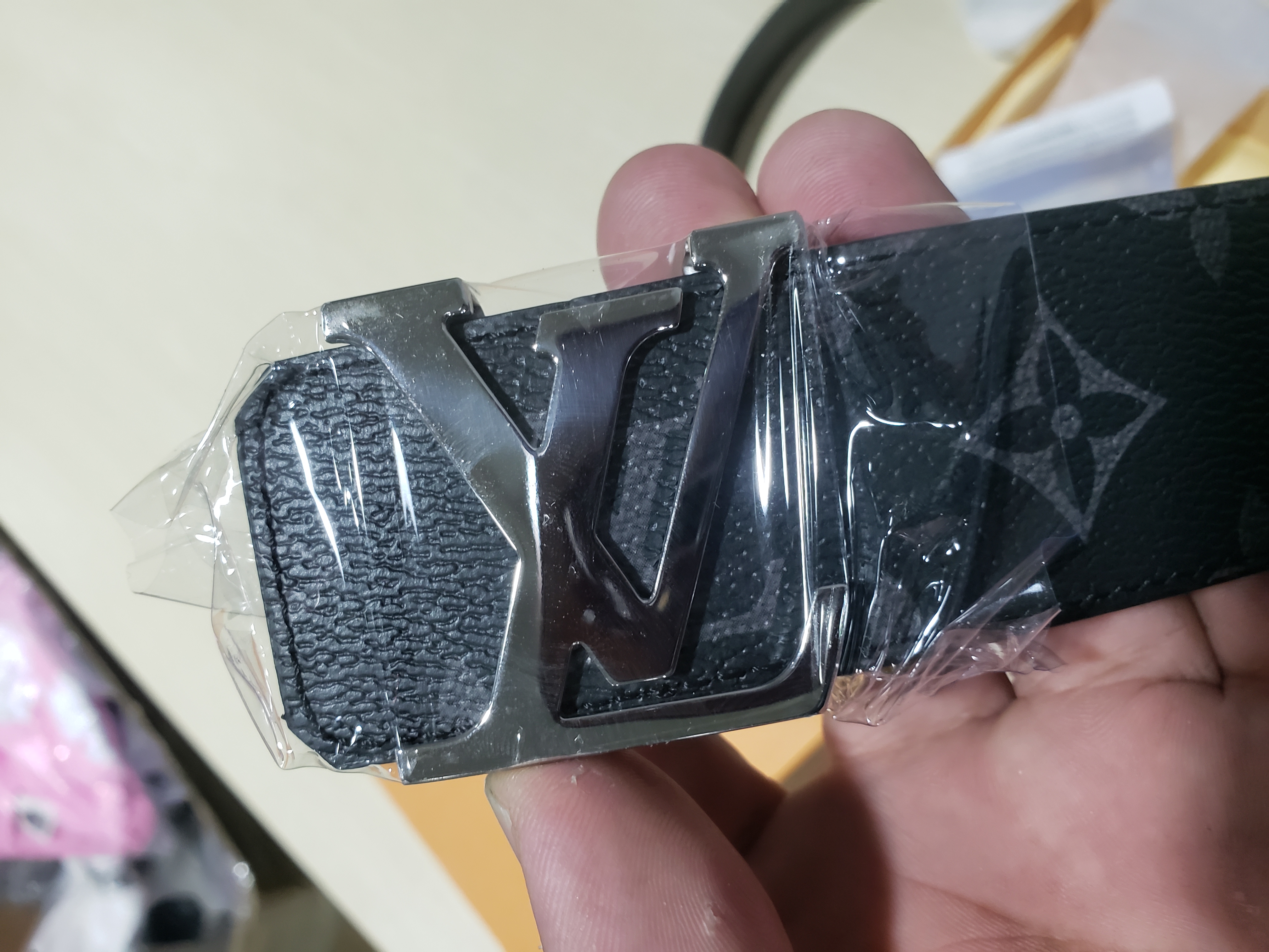 LOUIS VUITTON Belt Initiales Damier Graphite review alvin de los angeles 01