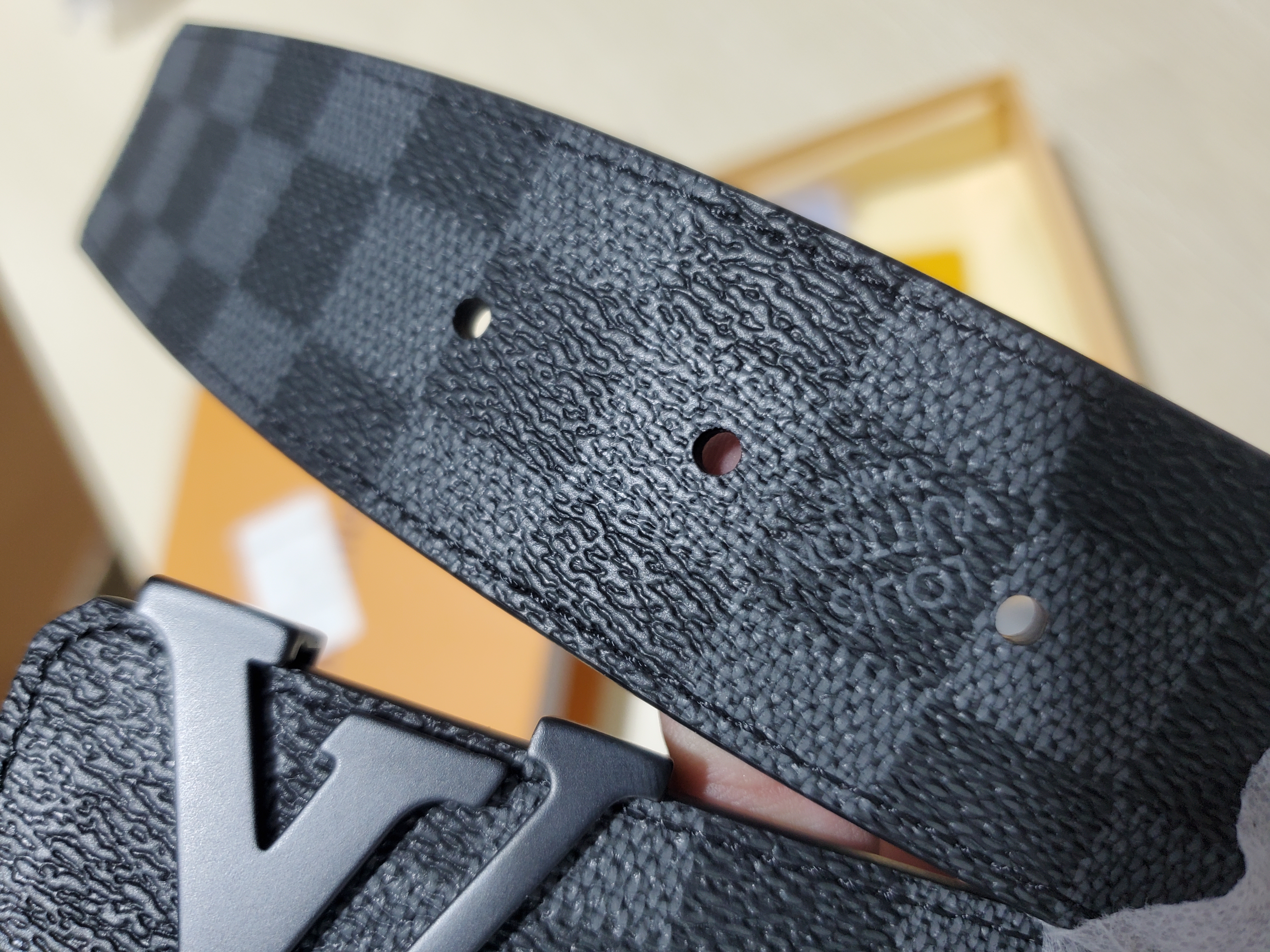 LOUIS VUITTON Belt Initiales Damier Graphite Black/Grey review michael meyers 01
