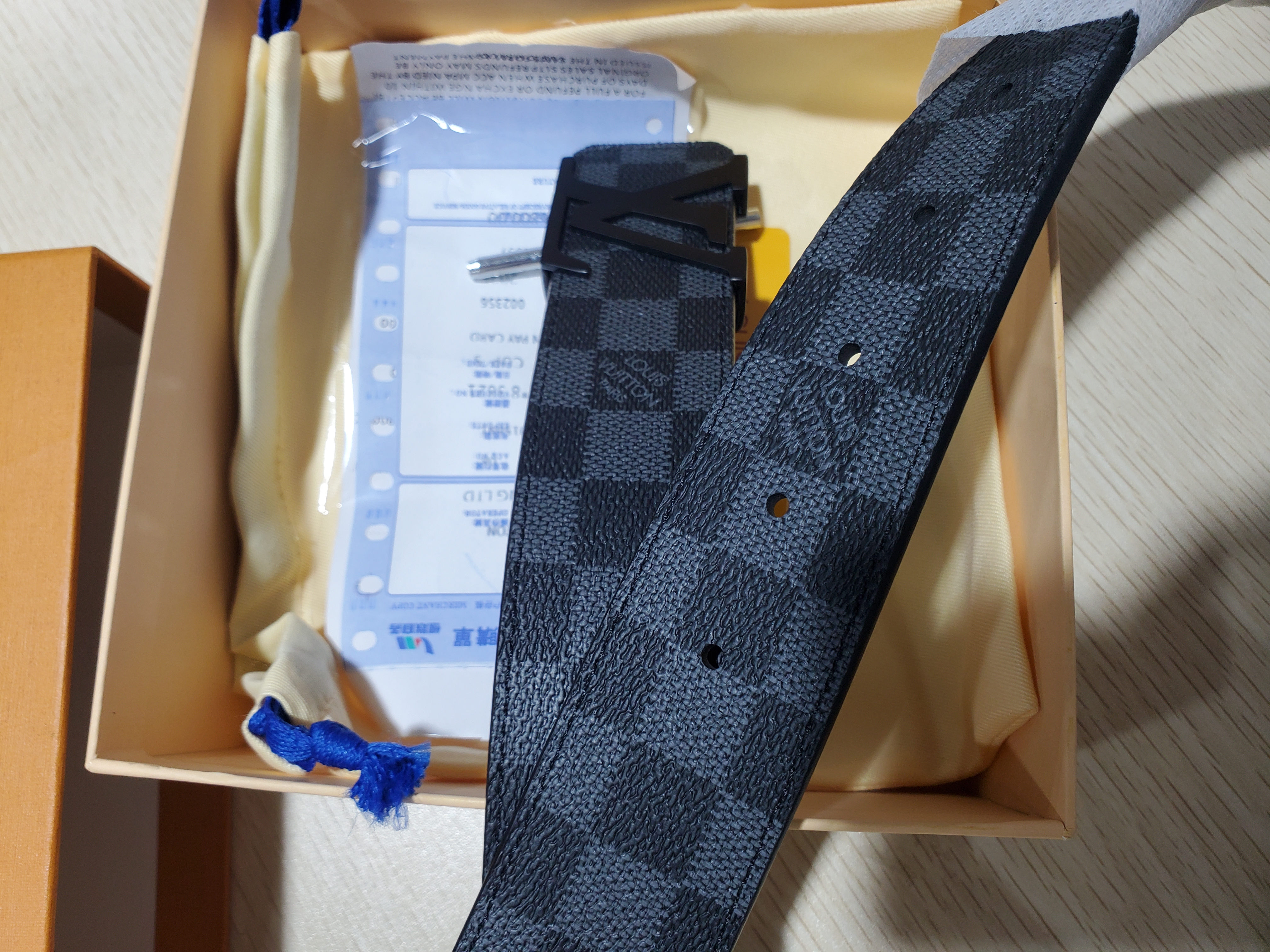 LOUIS VUITTON Belt Initiales Damier Graphite Black/Grey review michael meyers 02