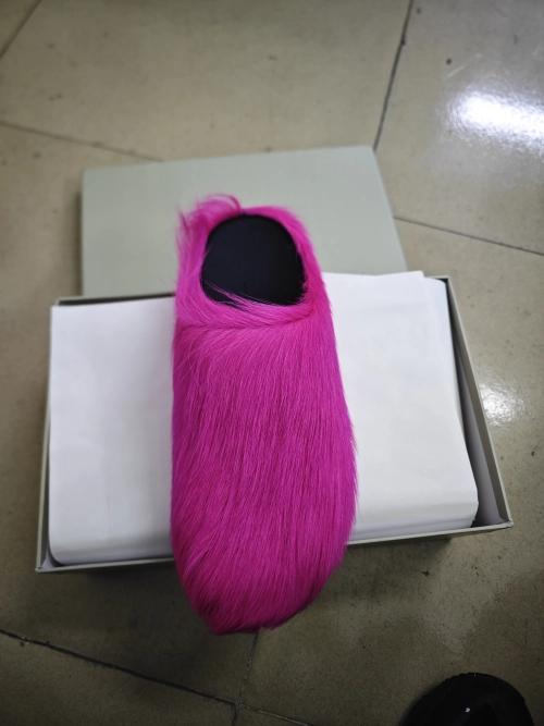 Marni Long hair Calfskin Fussbett Sabot Fuchsia SBMR000600P412200C58 review 