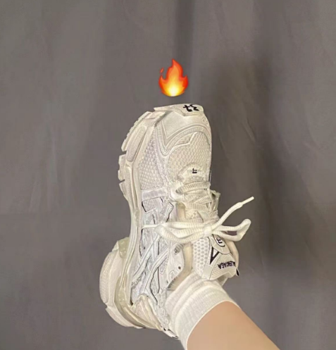 PK God Batch Balenciaga Runner White Glow In The Dark review Dylon Godinhk