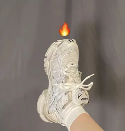 PK God Batch Balenciaga Runner White Glow In The Dark review Dylon Godinhk