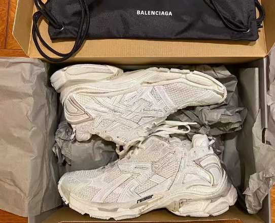 PK God Batch Balenciaga Runner White Glow In The Dark review Gael Cardiel