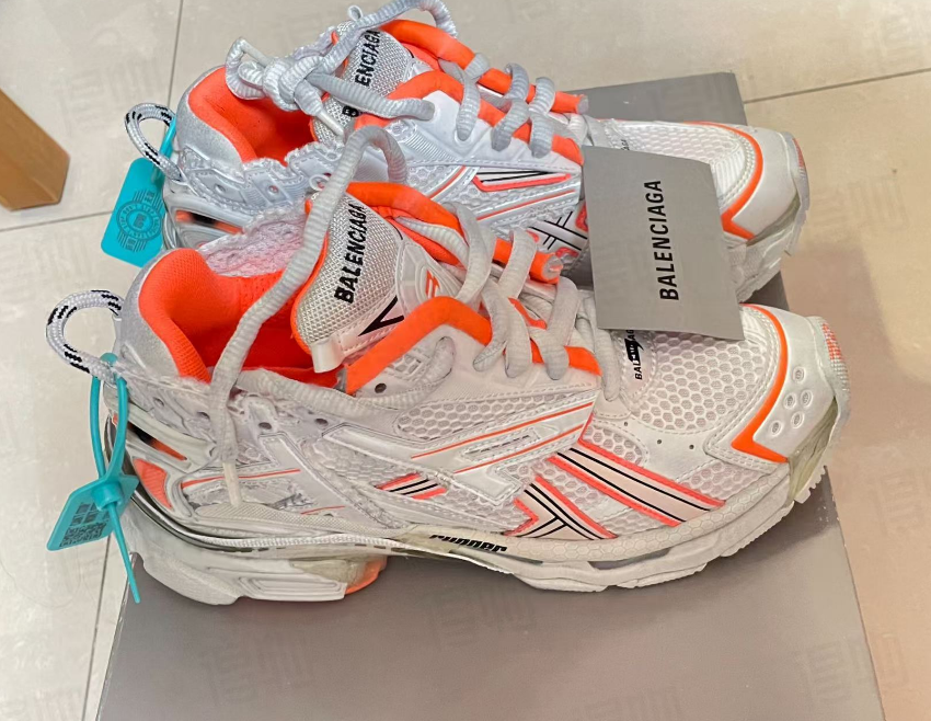 PK God Batch Balenciaga Runner White Orange 677402 W1RB2 2115 review Ashley Hernandez