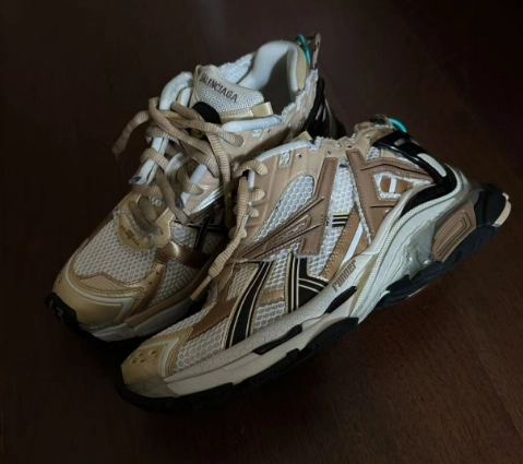 PK God Batch Balenciaga Runner Rice Pla Tinum 677403 W3RB3 9891 review 