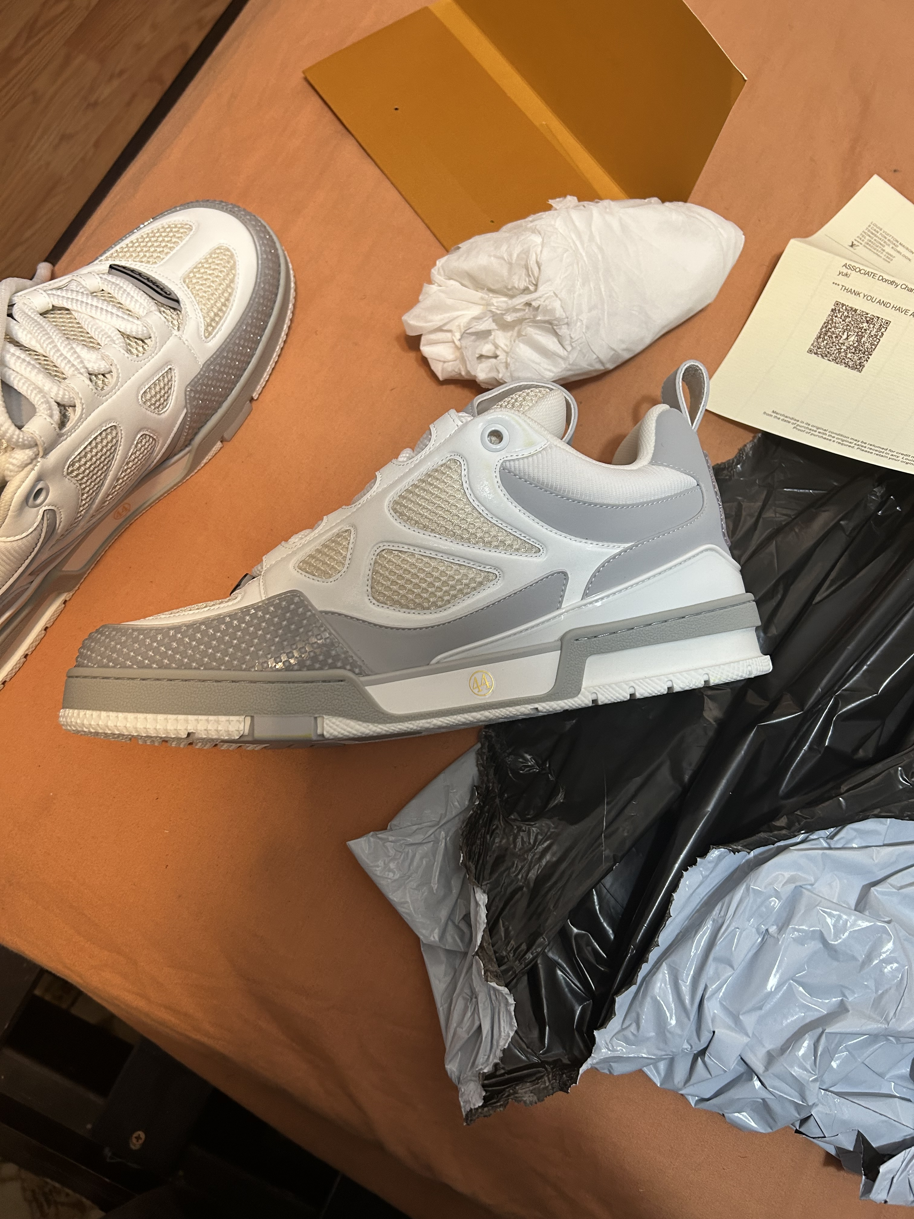 PK God Batch LOUIS VUITTON Leather lace up Fashionable Board Shoes White Gray 1ACQP4 review B*** 02