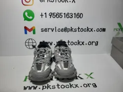 Balenciaga Track Grey White 555032 W1GB7 1214 (LED) review devon enriqeuz 03