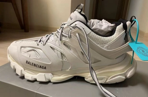 Balenciaga Track White Black 542023 W3AC1 9010 (LED) review 