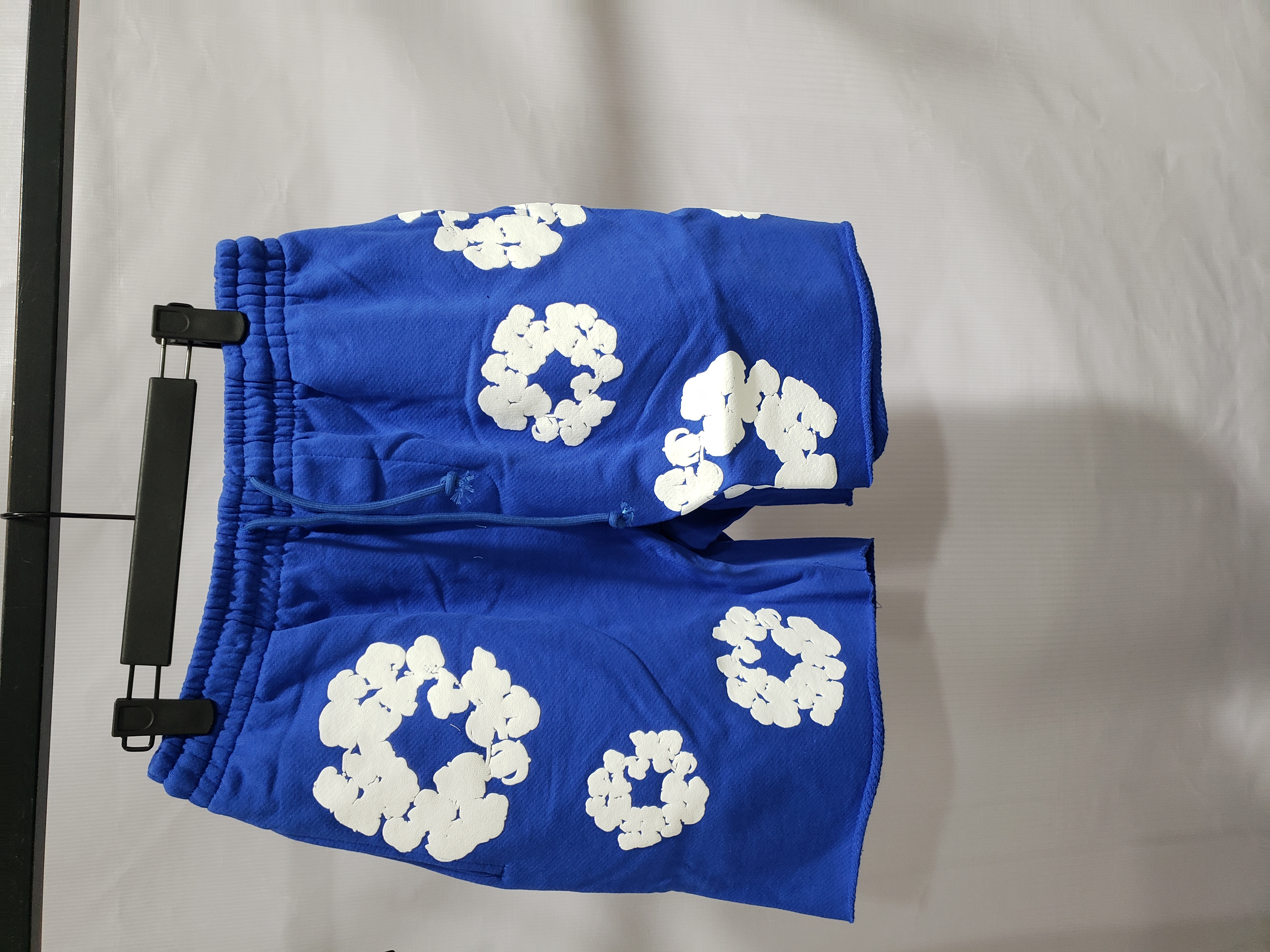 Denim Tears The Cotton Wreath Shorts Royal Blue review Uriah Kent 01