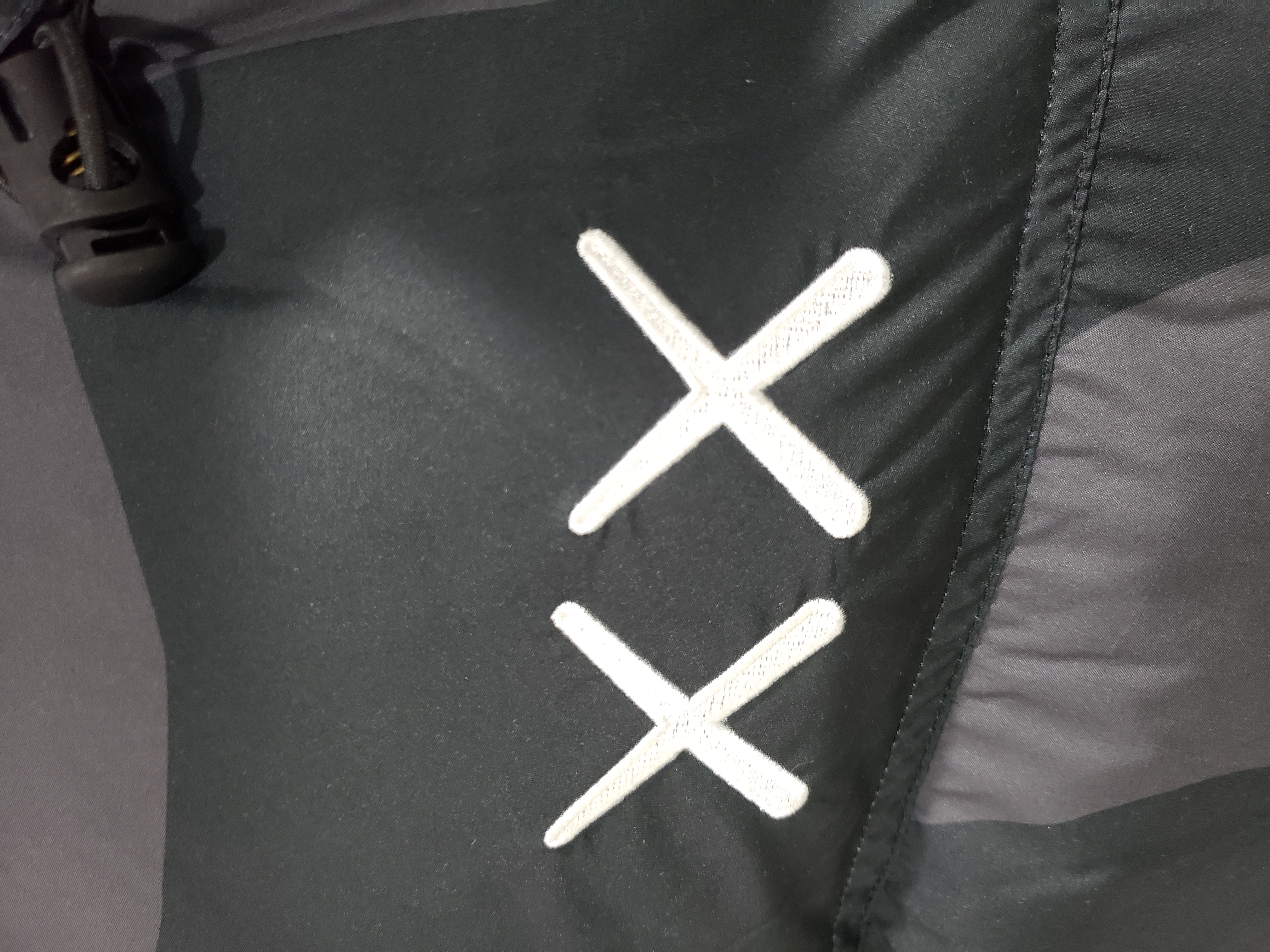 THE NORTH FACETNF X KAWS 'PROJECT X' RETRO 1996 NUPTSE JACKET review Benito De La Torre 02