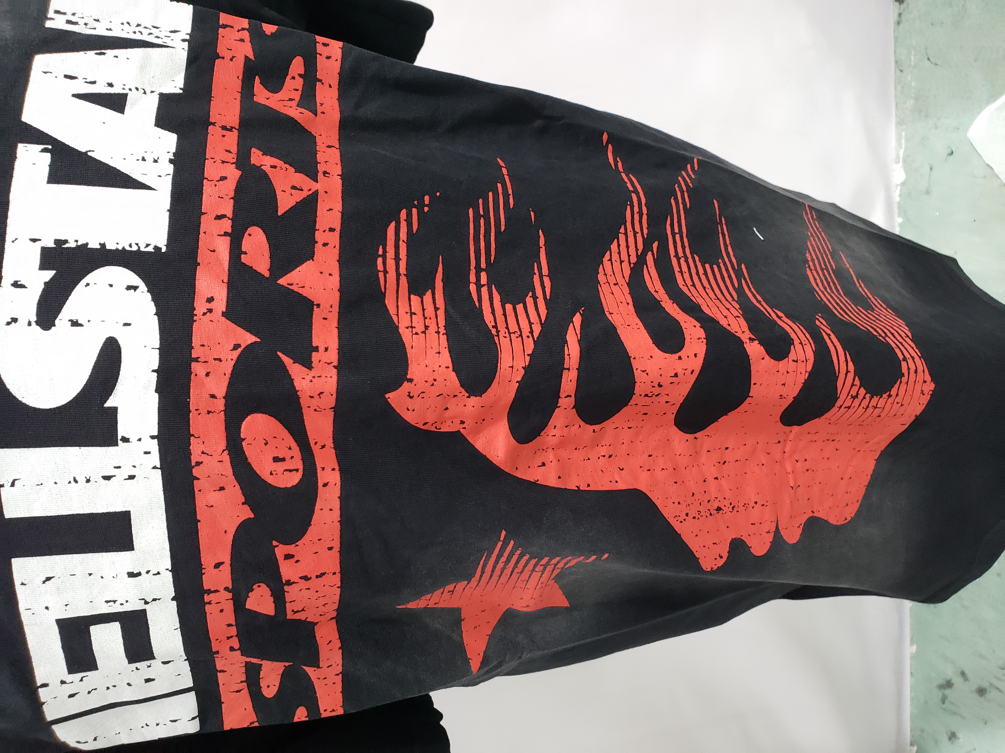 Hellstar Family Tee Black review Deivid Rosario 00