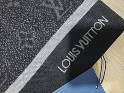 LOUIS VUITTON My Monogram Eclipse Hat review Win Chay 02