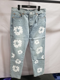 DENIM TEARS THE COTTON WREATH JEAN LIGHT WASH review 0