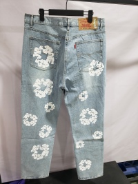 DENIM TEARS THE COTTON WREATH JEAN LIGHT WASH review 3