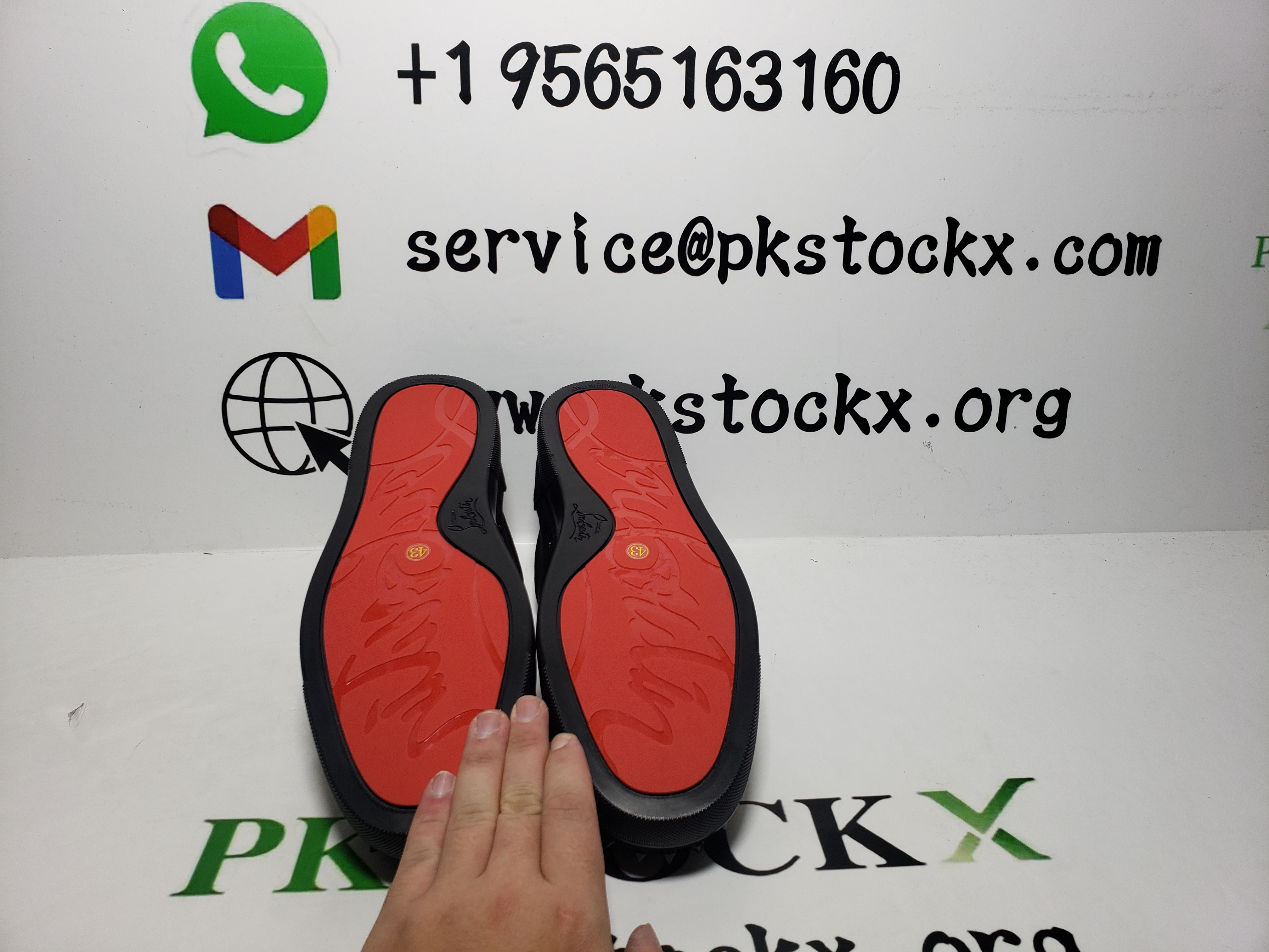 Christian Louboutin Louis Junior Spikes Men's Flat review Al brown jr 02