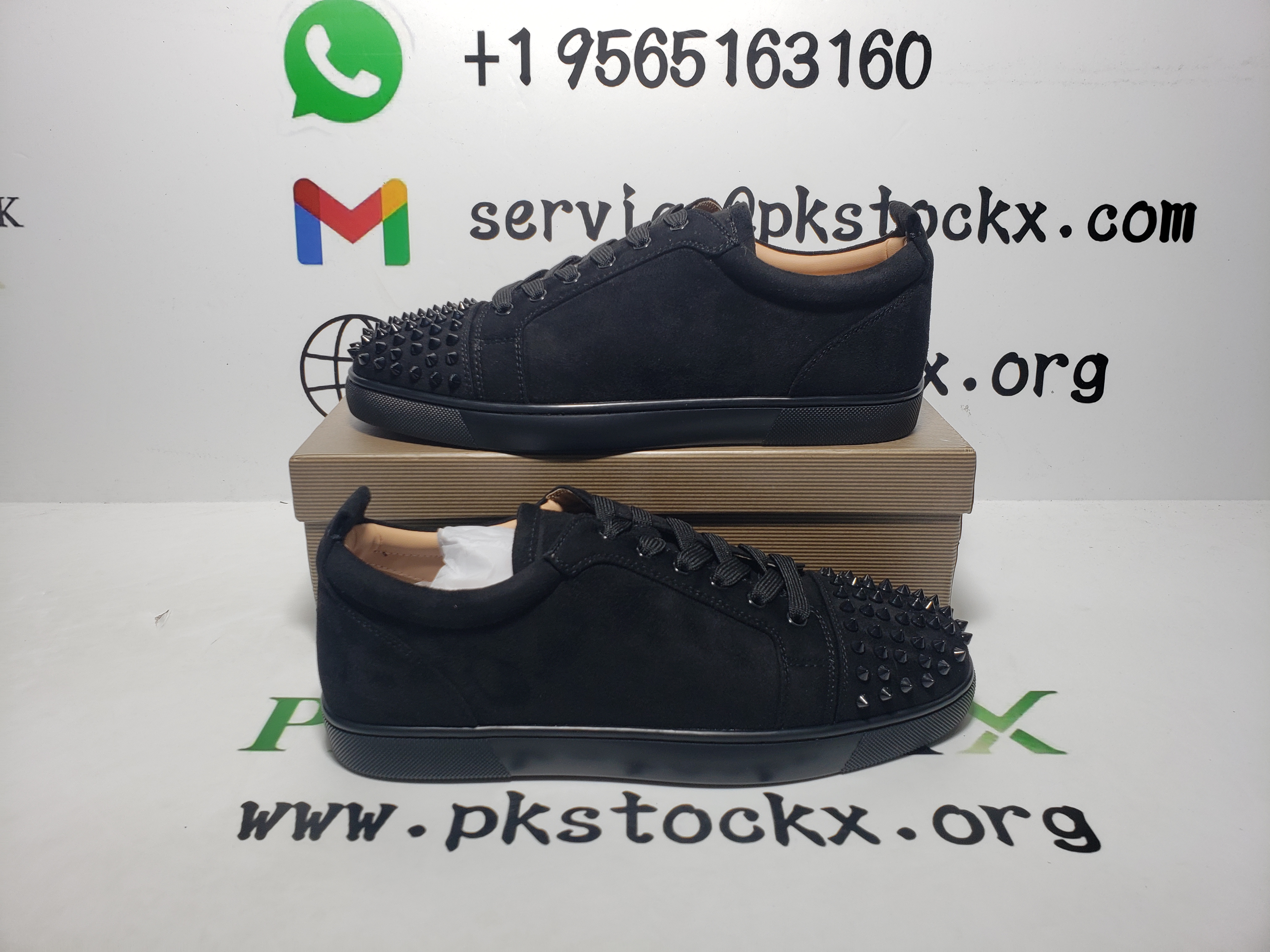 Christian Louboutin Louis Junior Spikes Men's Flat review Al brown jr 03