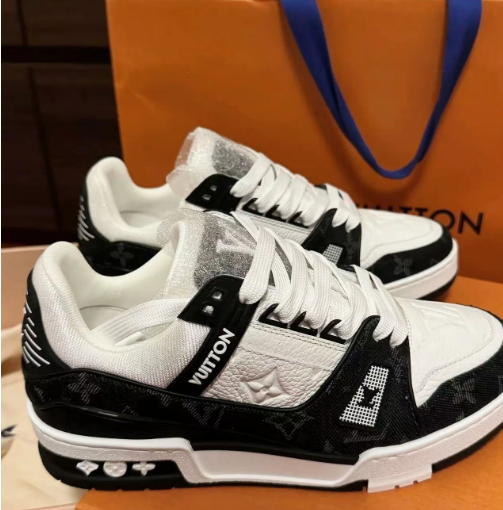 PK God Batch LOUIS VUITTON Trainer Black And White Cloth Cover VL1202  review Tavion Baccus