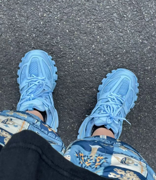 Balenciaga Track Light Blue 542436 W2LA1 4800 (LED) review Mar Jackson