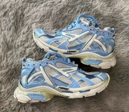 PK God Batch Balenciaga Runner White Light Blue 677402 W3RB2 9744 review 