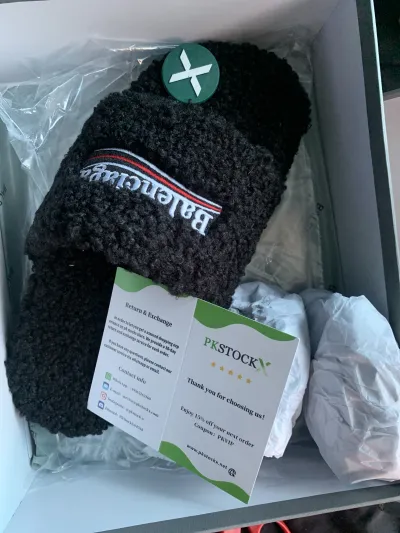 Balenciaga Furry Slides Black review D***
