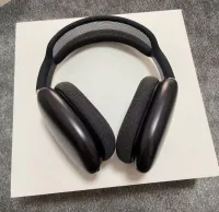 AirPods Max Grey review 1