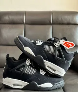 Special offer Batch Air Jordan 4 White Thunder FQ8138-001 review Jonas Gonzalez 03