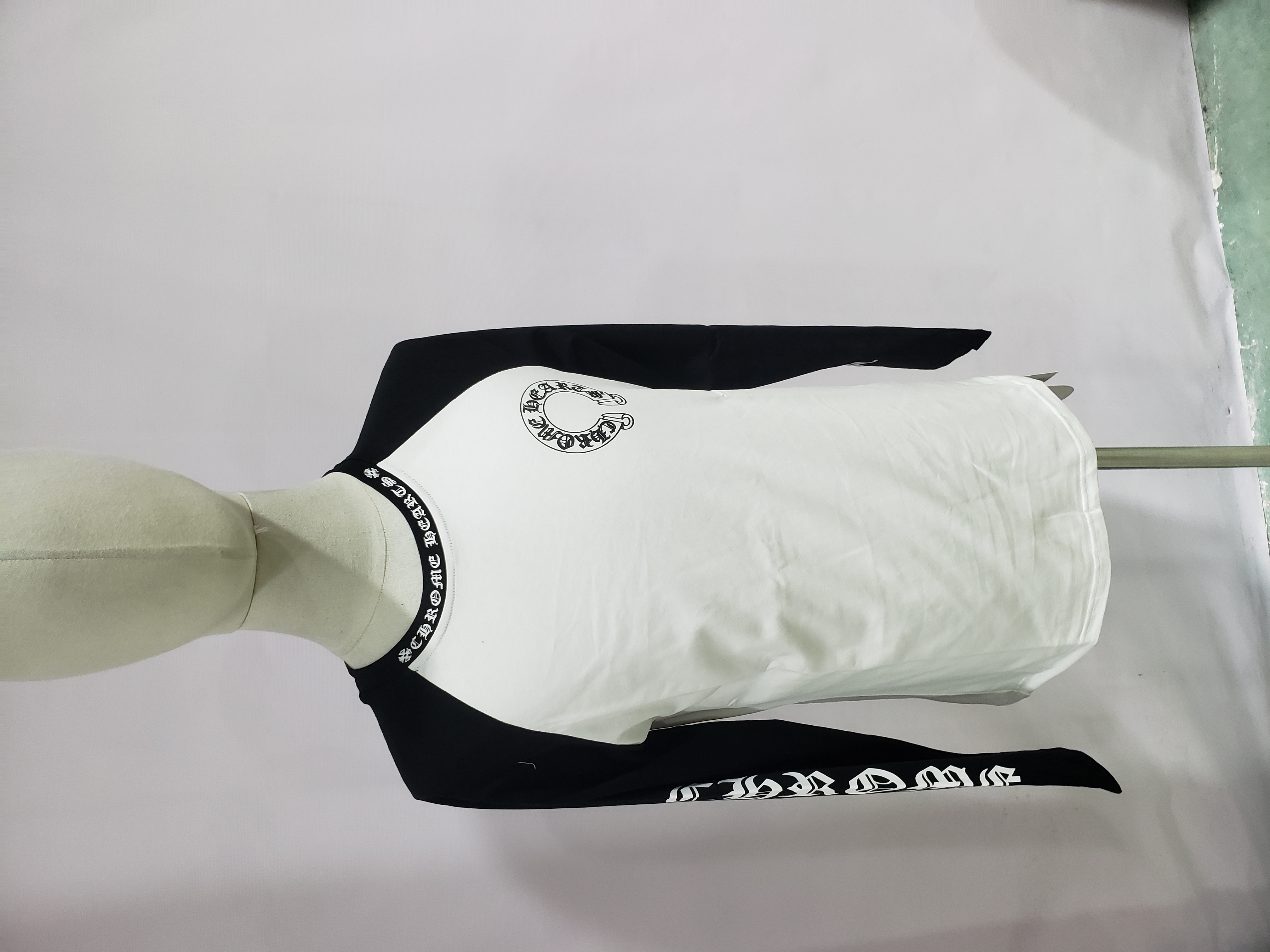 Chrome Hearts Horseshoe Baseball Shirt White/Black review Gerard Maxi 01