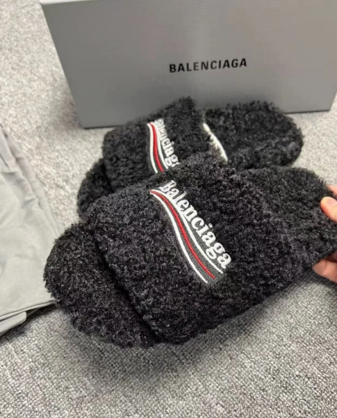 Balenciaga Furry Slides Black review 