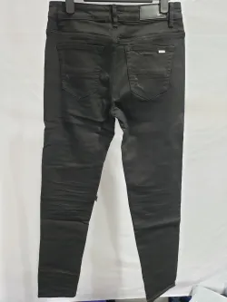 Amiri Black MX1 Jeans review Cavaun Harrison 03